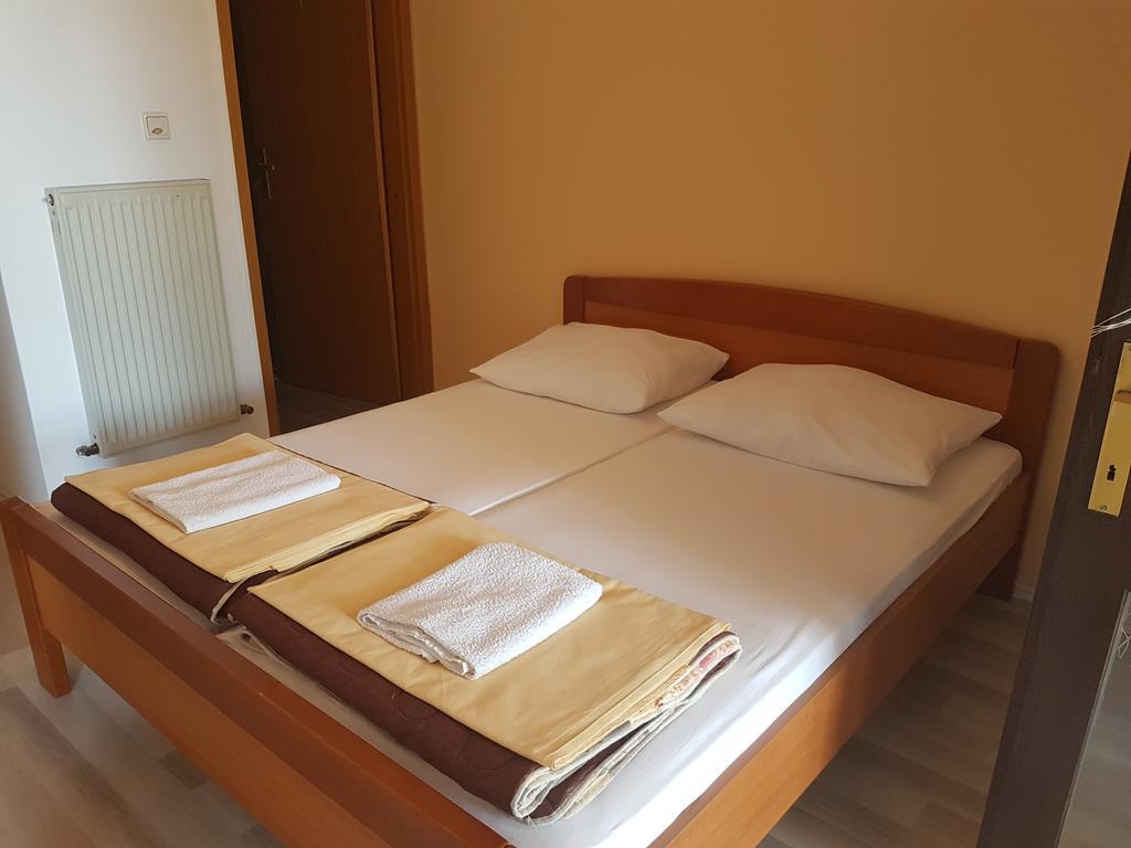 Rooms Hunter Malinska Exterior foto